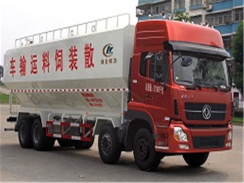 天錦三軸CLW5311ZSLD5型散裝飼料運輸車