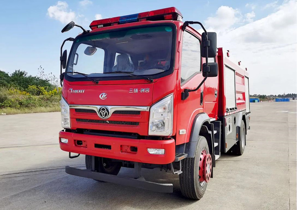 三環4×4四驅森林消防車